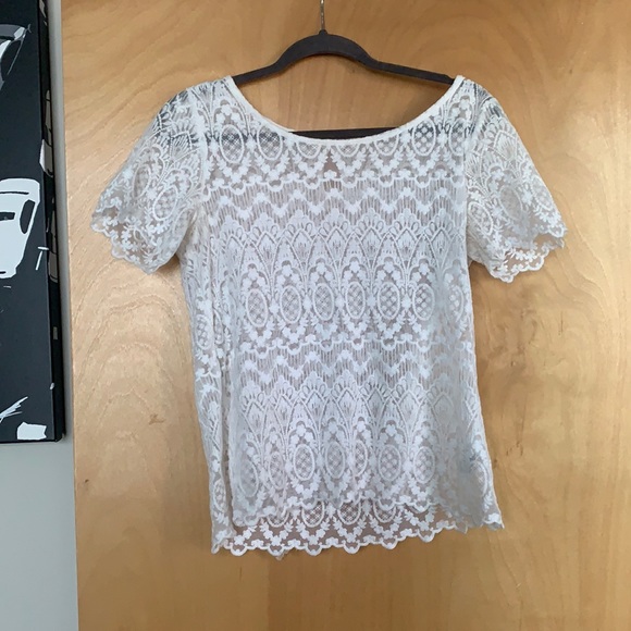 White lace top - Picture 1 of 2